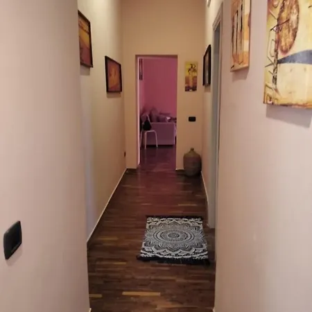 Jamila * Νάπολη